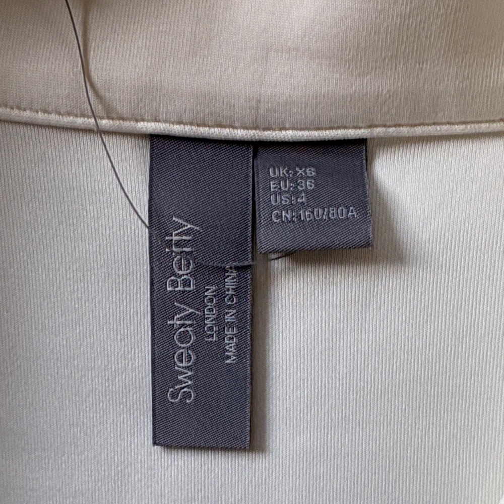 Sweaty Betty White Half-Zip Pullover Hoodie - Picture 2 of 6